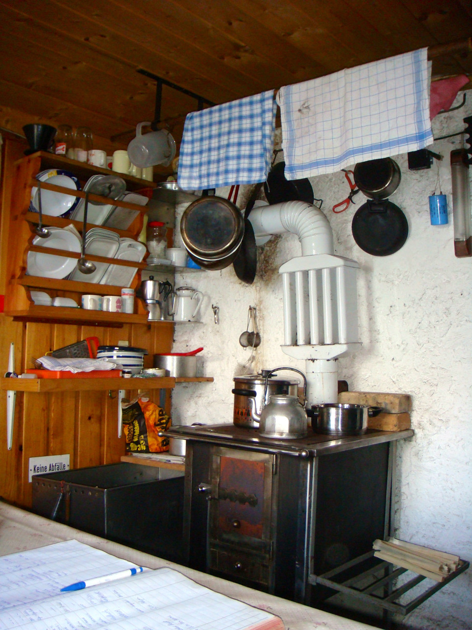 Gemeinschaftsraum mit Kochgelegenheit © Gipfelfieber.com