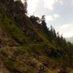 Schmaler Pfad und steile Rinne © Gipfelfieber.com