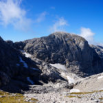 Der Weg vom Hohen Brett geht erst über den Grat und dann erstmal abwärts © Gipfelfieber.com