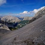 Schmaler Steig durch den Schutt © Gipfelfieber.com