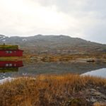 Malerisch liegen die Hütten an einem See © Gipfelfieber.com