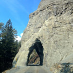 Die etwas abenteuerliche Straße über der Rheinschlucht © Gipfelfieber.com