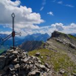 August: Die zwei Gipfelkreuze der Gartner Wand © Gipfelfieber