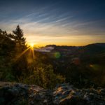 Die Sonne kommt hinter dem Zahmen Kaiser hervor © Gipfelfieber