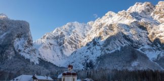 St. Bartholomä und die Watzmann Ostwand © Gipfelfieber