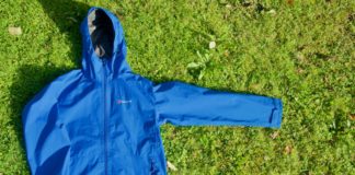 Leicht, klein, preisbewusst: Die Berghaus Paclite 2.0 Regenjacke im Test © Gipfelfieber