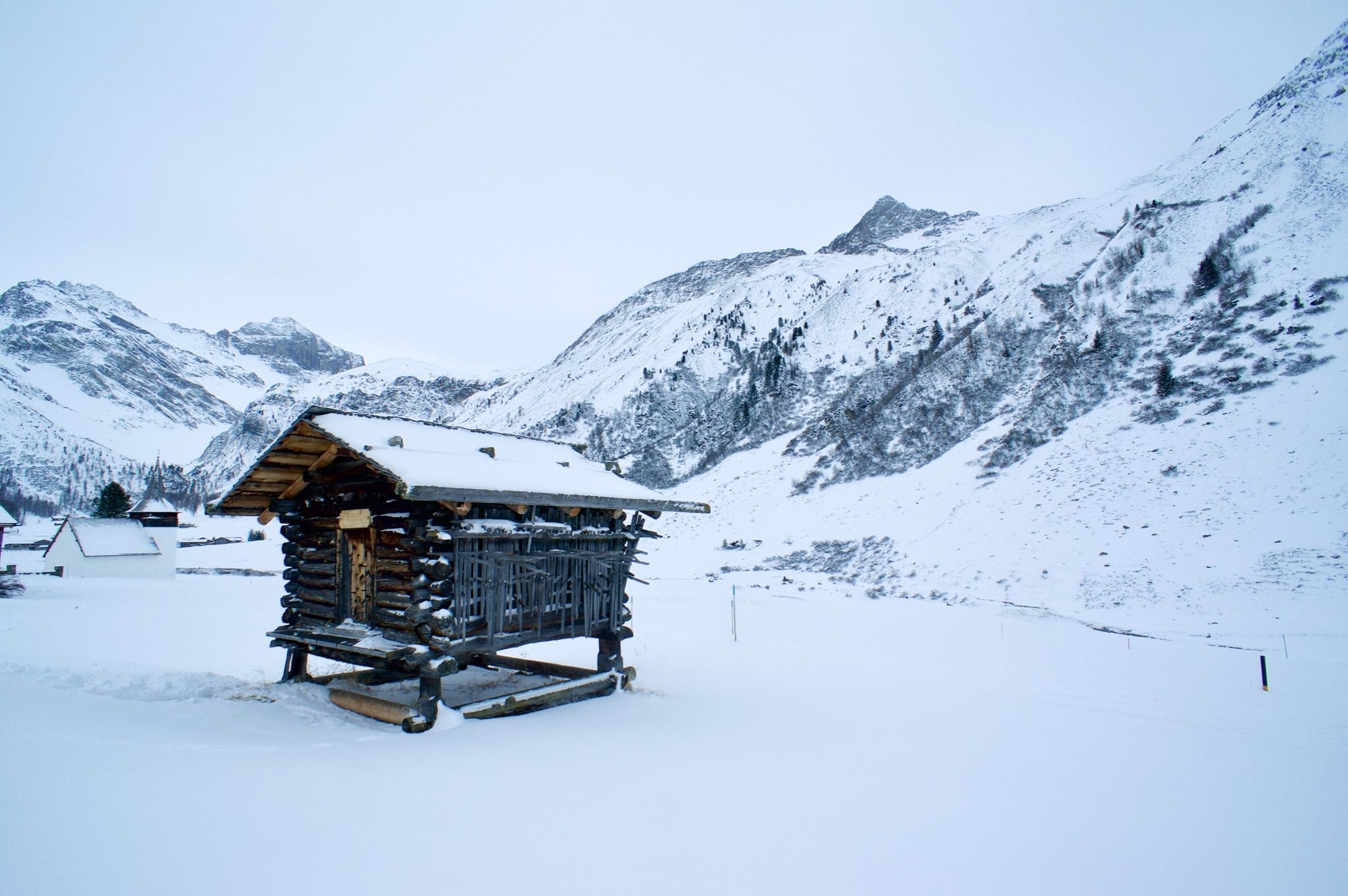 Schneeschuhwandern im Sertig: Von Gämsen, Walsern und Eiskletterern © Gipfelfieber