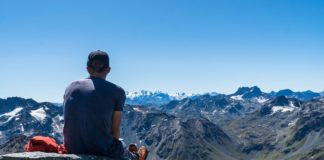 Unterwegs auf dem Kesch-Trek: 3000er, Murmeltiere und scharfe Geschosse