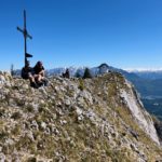 Brünnstein Gipfelkreuz und Kapelle © Gipfelfieber