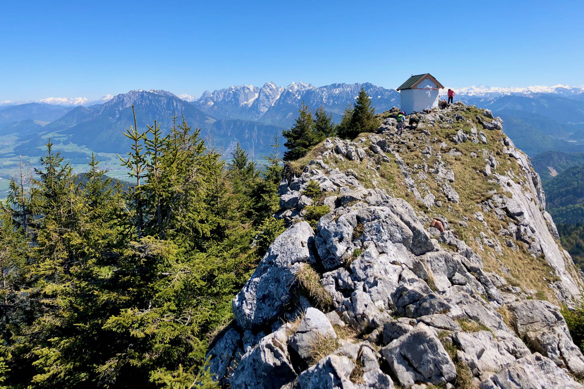 Spektakulär und abenteuerlich: Über den Julius-Mayr-Weg auf den Brünnstein © Gipfelfieber