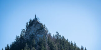 Der Riederstein und das Skelett im Tegernseer Bräustüberl © Gipfelfieber