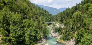 Auf dem Schmugglerweg durch die Klobensteinschlucht: Mythen, Brücken und Geschichte Neue Hängebrücke © Gipfelfieber