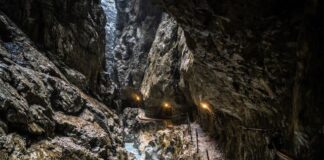 Klammen und Schluchten in Bayern: 10 faszinierende Wanderungen Kaipara Green Trails: Alpine Pionierarbeit in der Höllentalklamm © Gipfelfieber