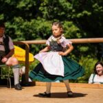 Mathilda beim Dirndldrahn © Gipfelfieber