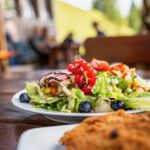 Schnitzel auf der Taubenseehütte © Gipfelfieber