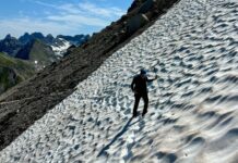 Querung eines Altschneefelds im Allgäu © Gipfelfieber.com