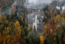 Einfache Wanderung zum Schossrinn-Wasserfall Einfache Wanderung zum Schossrinn-Wasserfall © Gipfelfieber