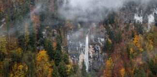 Einfache Wanderung zum Schossrinn-Wasserfall © Gipfelfieber